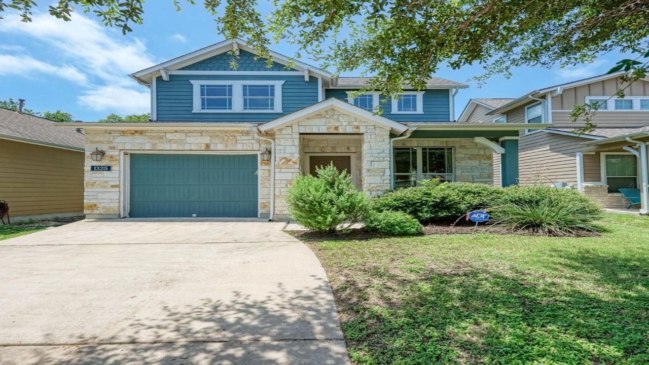 1325 Central Park Court